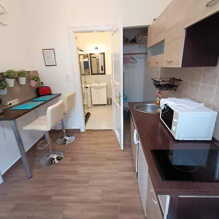 Sunshine Flat At The Blaha